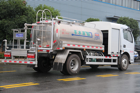 東風(fēng)凱普特5噸純電動灑水車